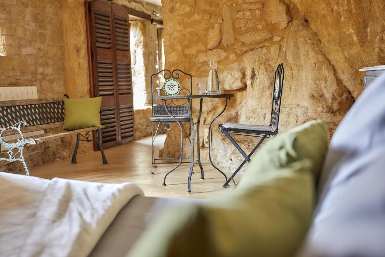 Domaine De Cantegrel - Gites De Charme Et Suite Troglodyte En Perigord فيتراك المظهر الخارجي الصورة