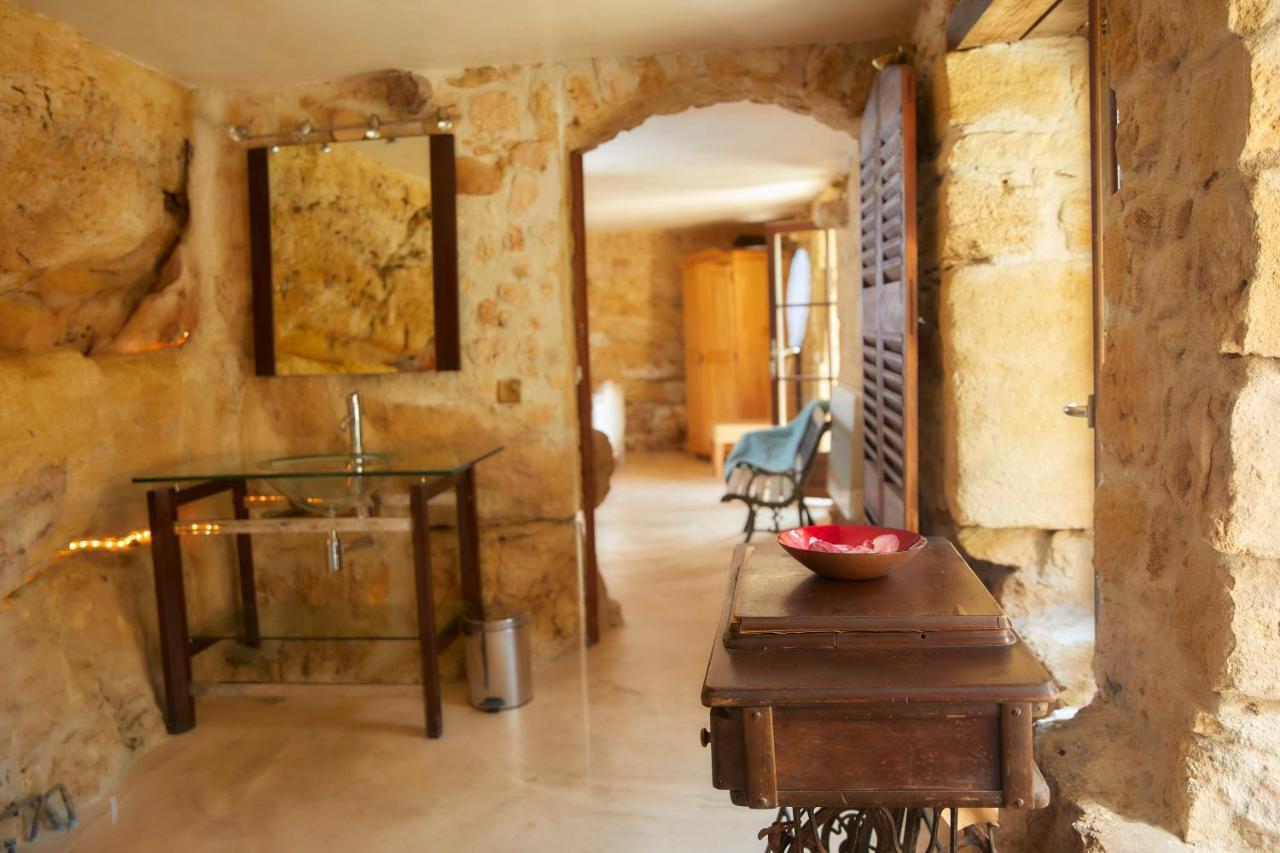 Domaine De Cantegrel - Gites De Charme Et Suite Troglodyte En Perigord فيتراك المظهر الخارجي الصورة
